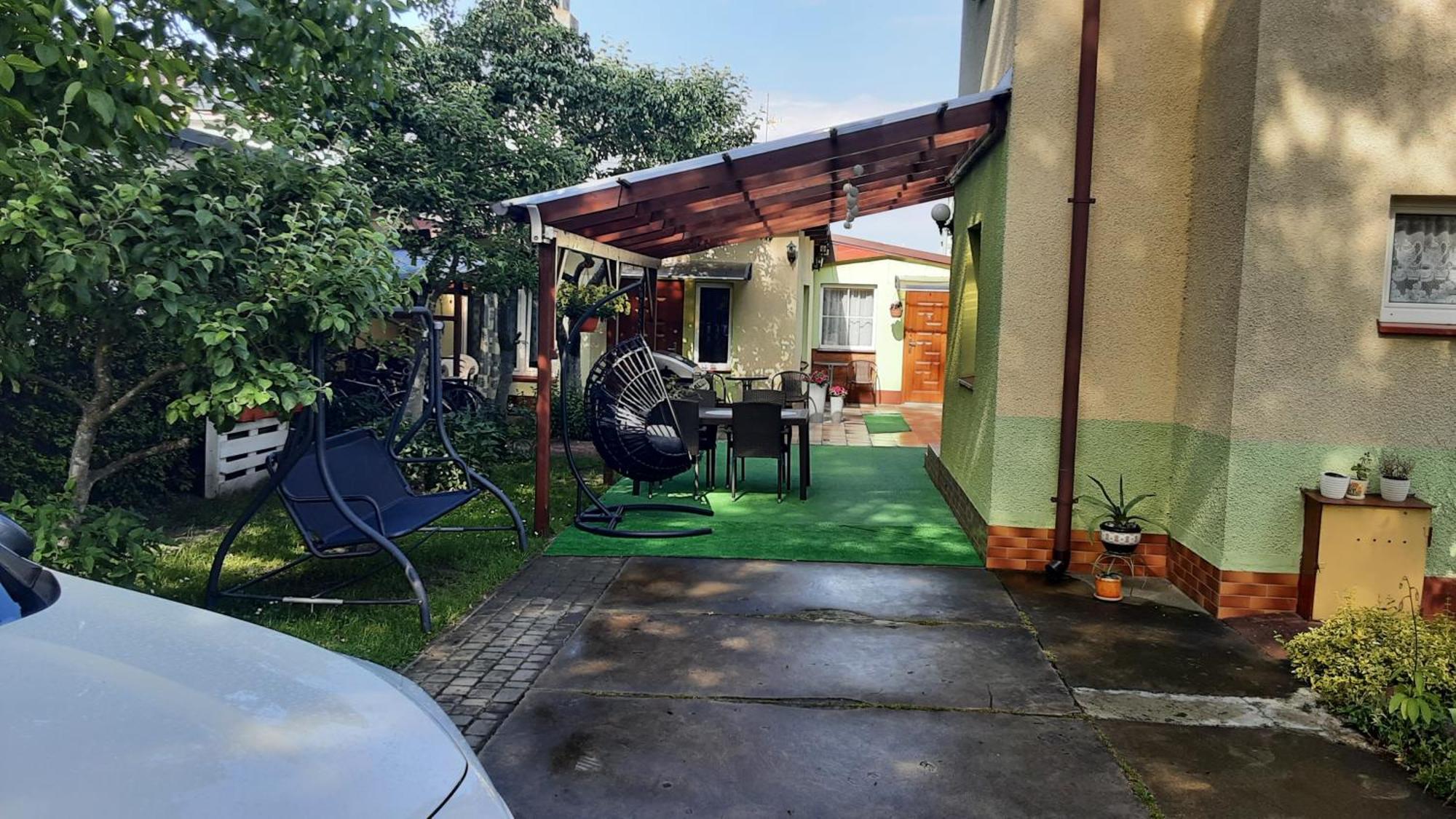 Dom Wakacyjny U Mirka Ustka Exteriör bild